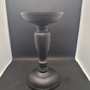 Elegant Black Pedestal Stand